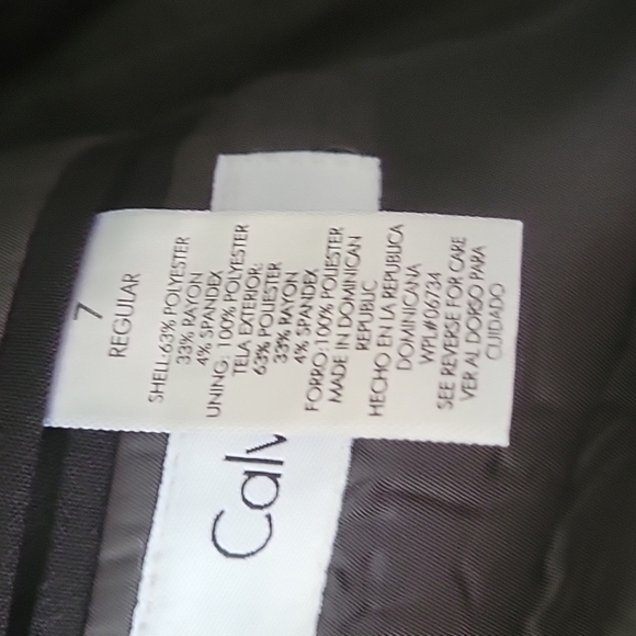 Boys suit Calvin Klein black jacket & pants. Like new. No wear marks. Sz 8 - Picture 5 of 10